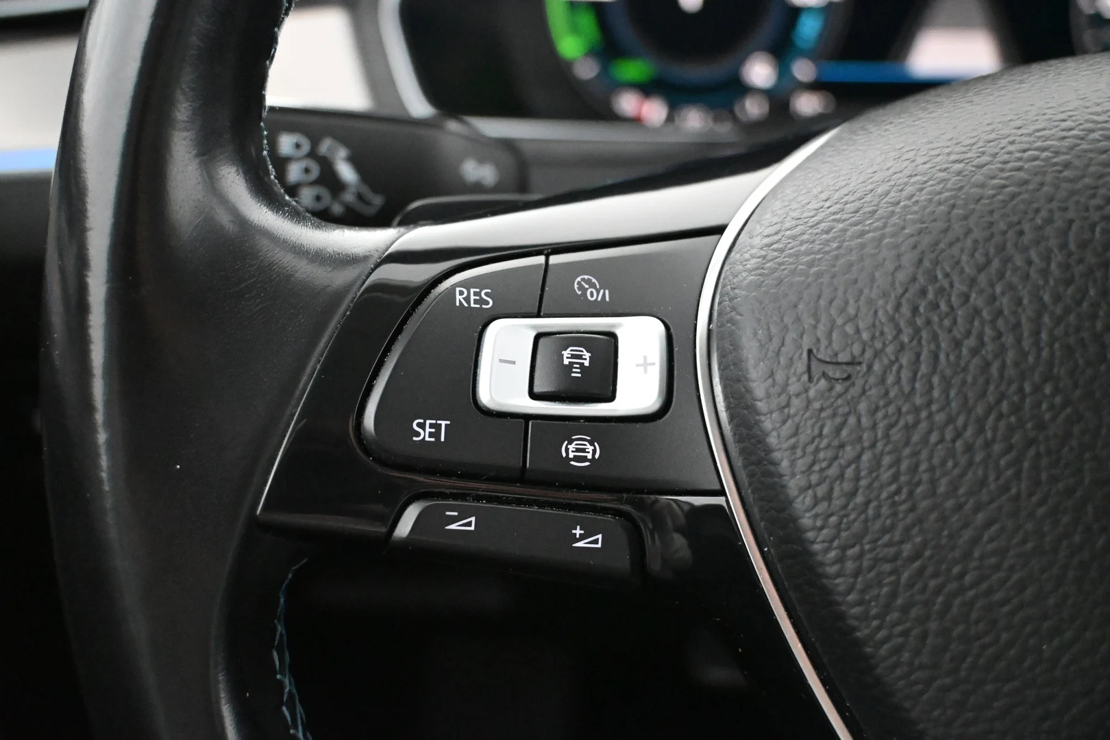 Car Image - 5x2RQLbzYRcHzmkACvooit