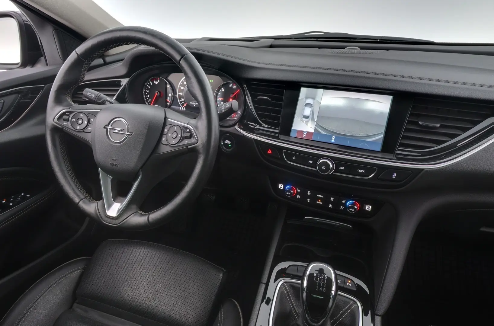 Car Image - 6ZpiFdJeLFY4i0Dn8hp2te
