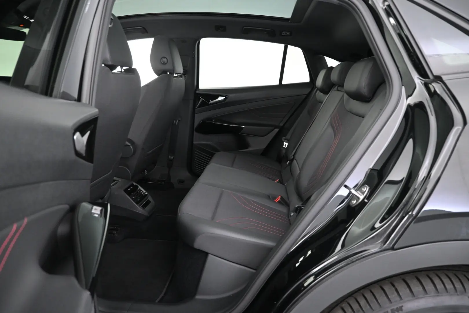 Car Image - 5dTilPMKGnwsakyyAzVco8