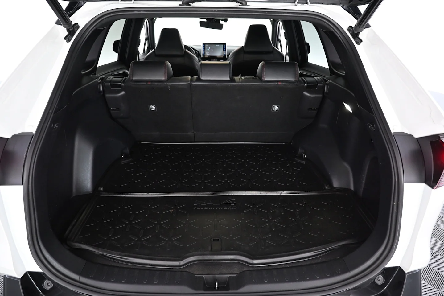 Car Image - 74kKTFLtHRIhUYNc0r9iyT