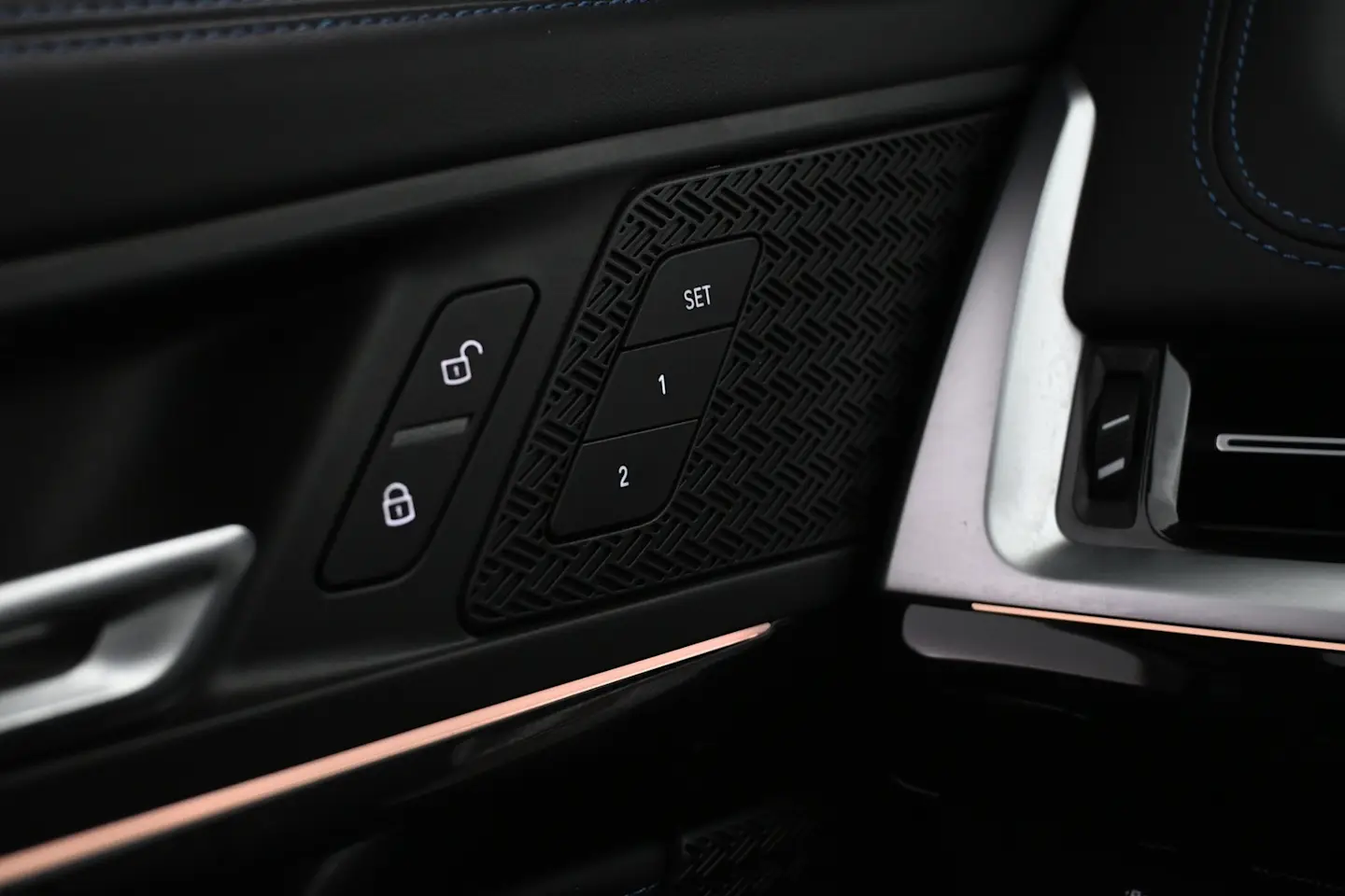 Car Image - 8UoyETj0ghXrX5uJyuiPC