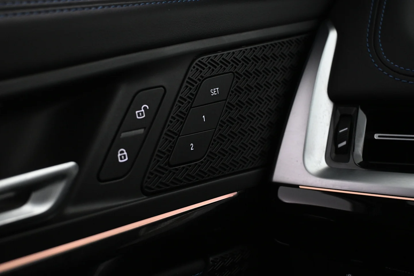 Car Image - 8UoyETj0ghXrX5uJyuiPC