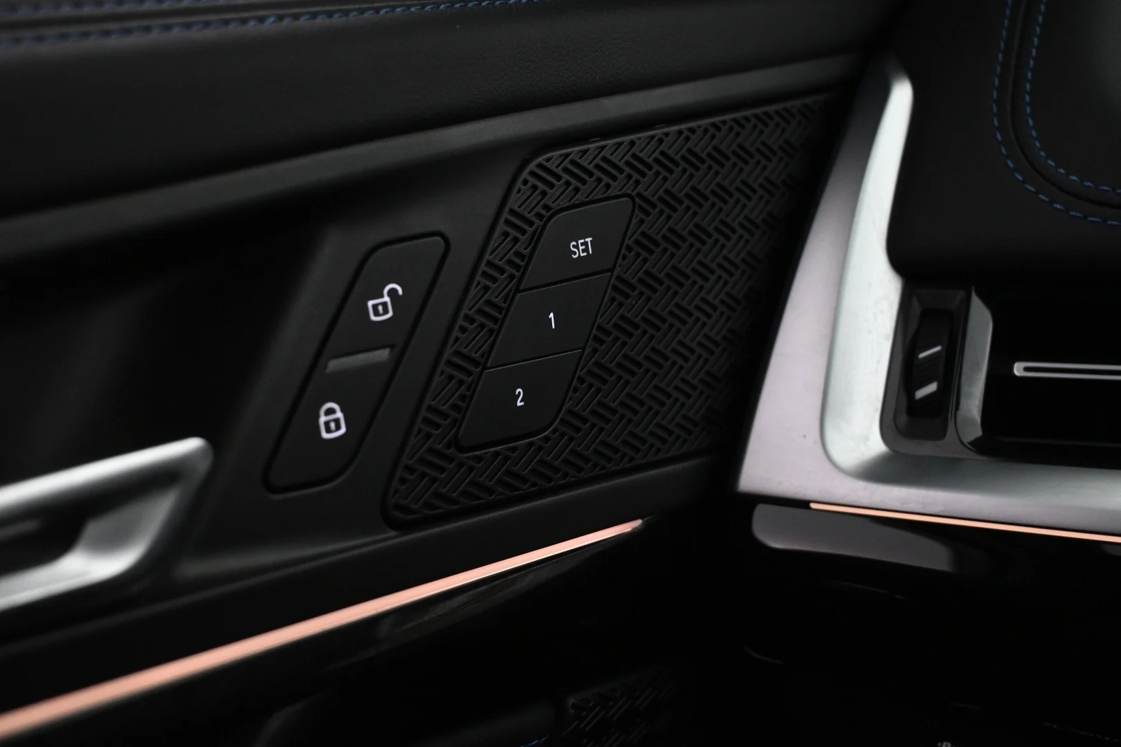 Car Image - 8UoyETj0ghXrX5uJyuiPC