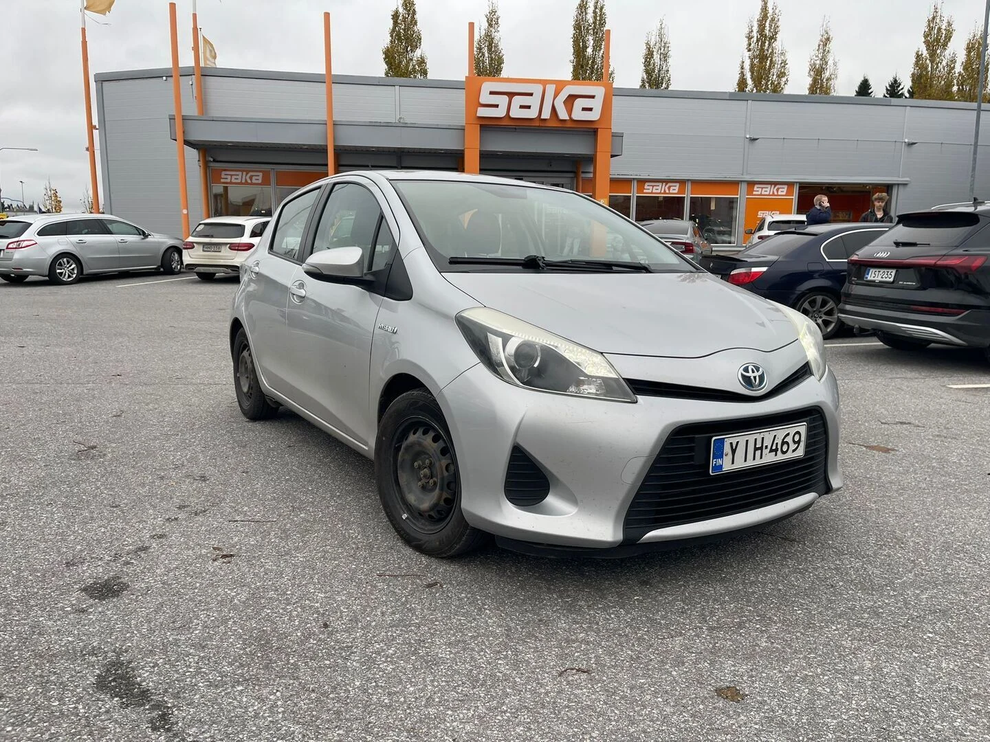 Car Image - 8221N0qHfjq8zy1fjQPtu