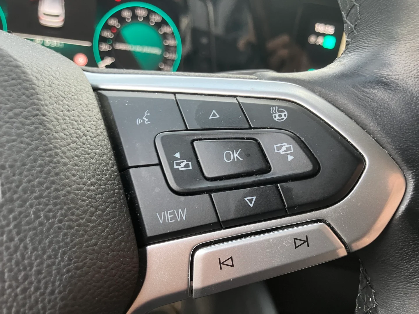 Car Image - 7FeikFRSV1rea8SeBKKqs1