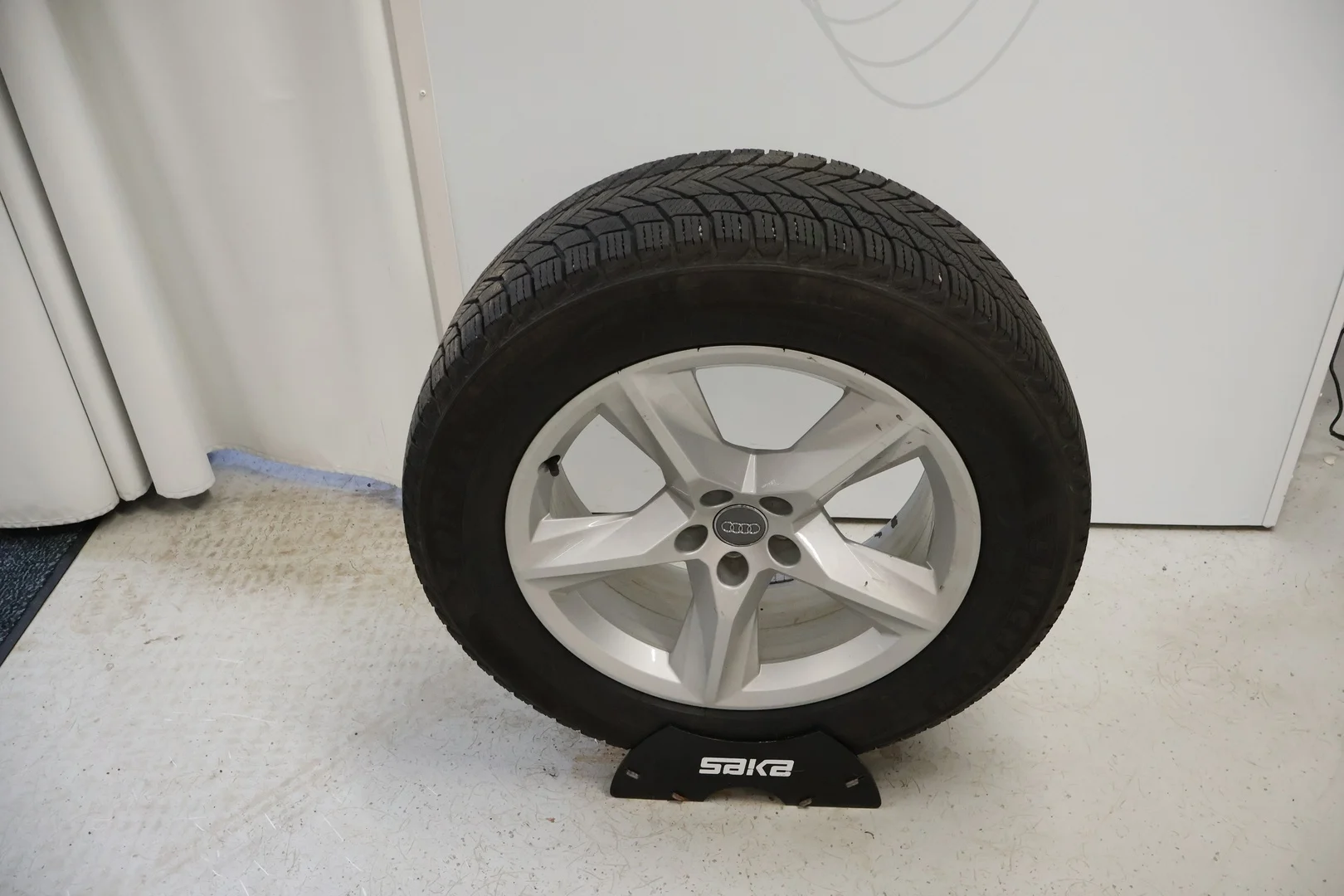 Car Image - 3jDUS2rPJMcS5LQoTwdqzP