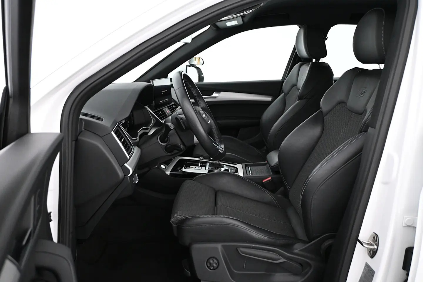 Car Image - 1tMMgqextXhzjJTascc7JB