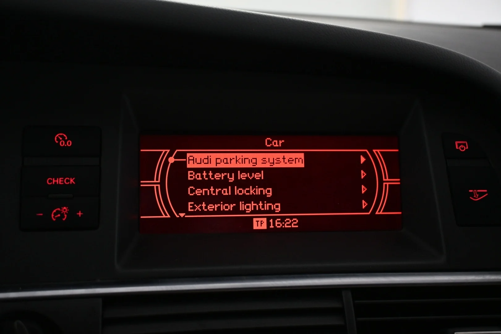 Car Image - 6QY0sxa5MjaTUbjuTIXbFM