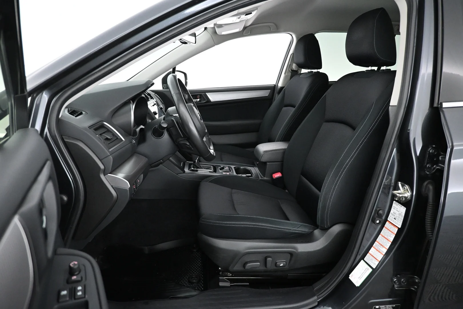 Car Image - 2AWvciaRYKsPTEIvyQRwCL