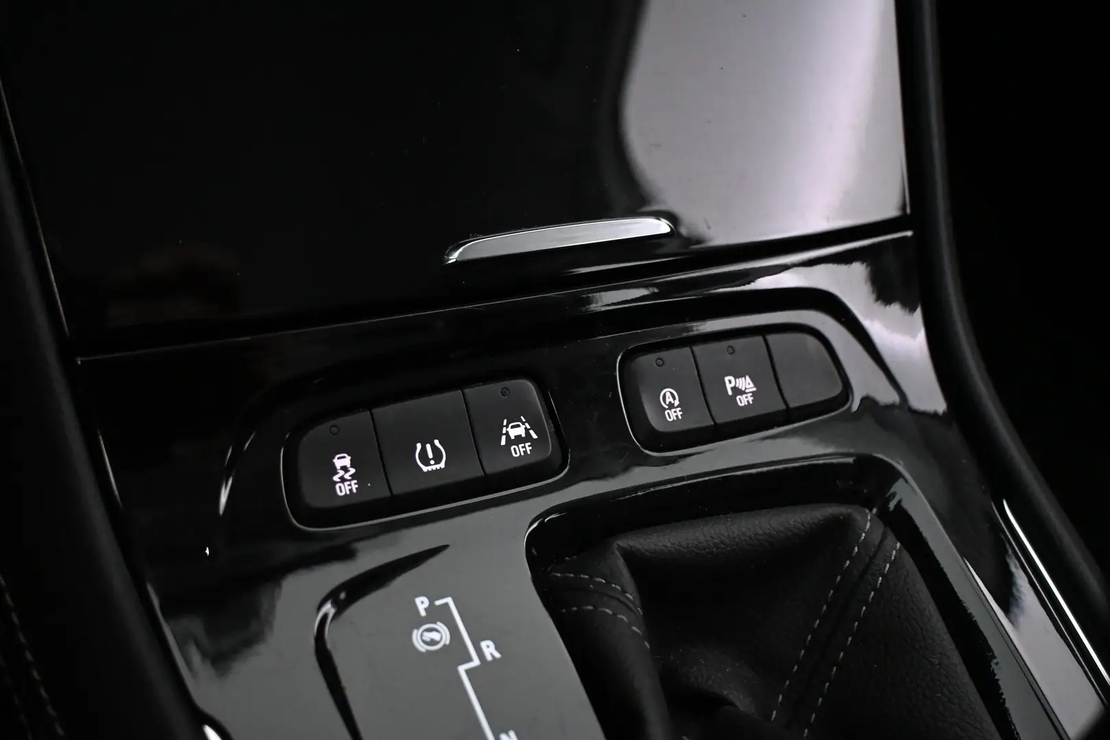 Car Image - 47WSQjSLnfNiKVLfPDM6Nz