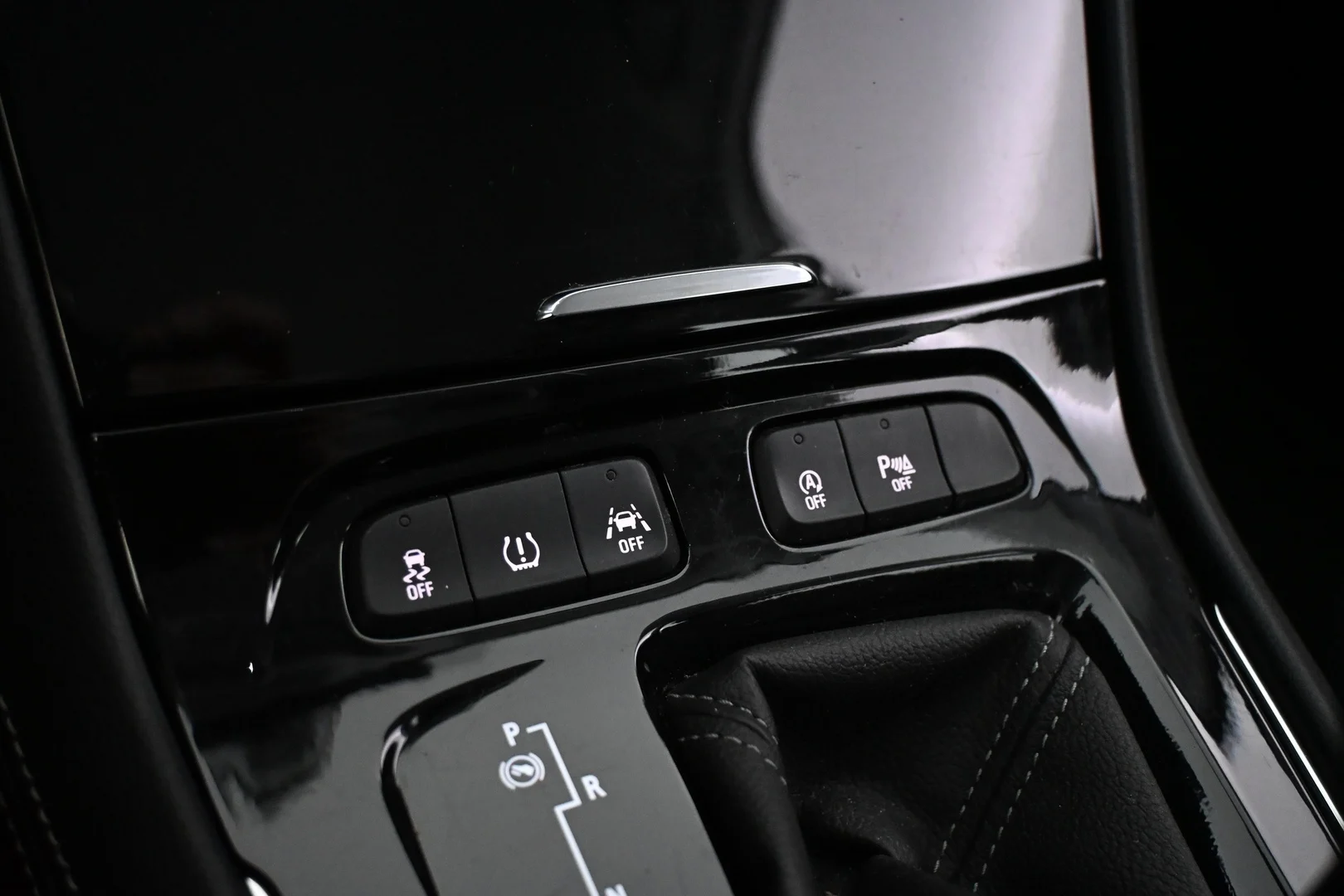 Car Image - 47WSQjSLnfNiKVLfPDM6Nz