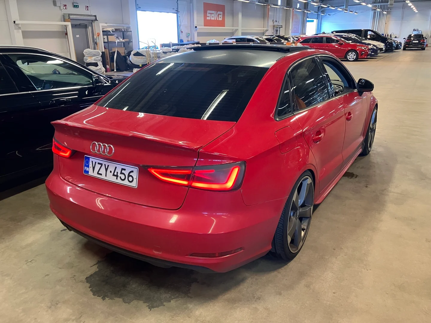 Car Image - 7b4ZFUBAtwCByhKXLgVAHz