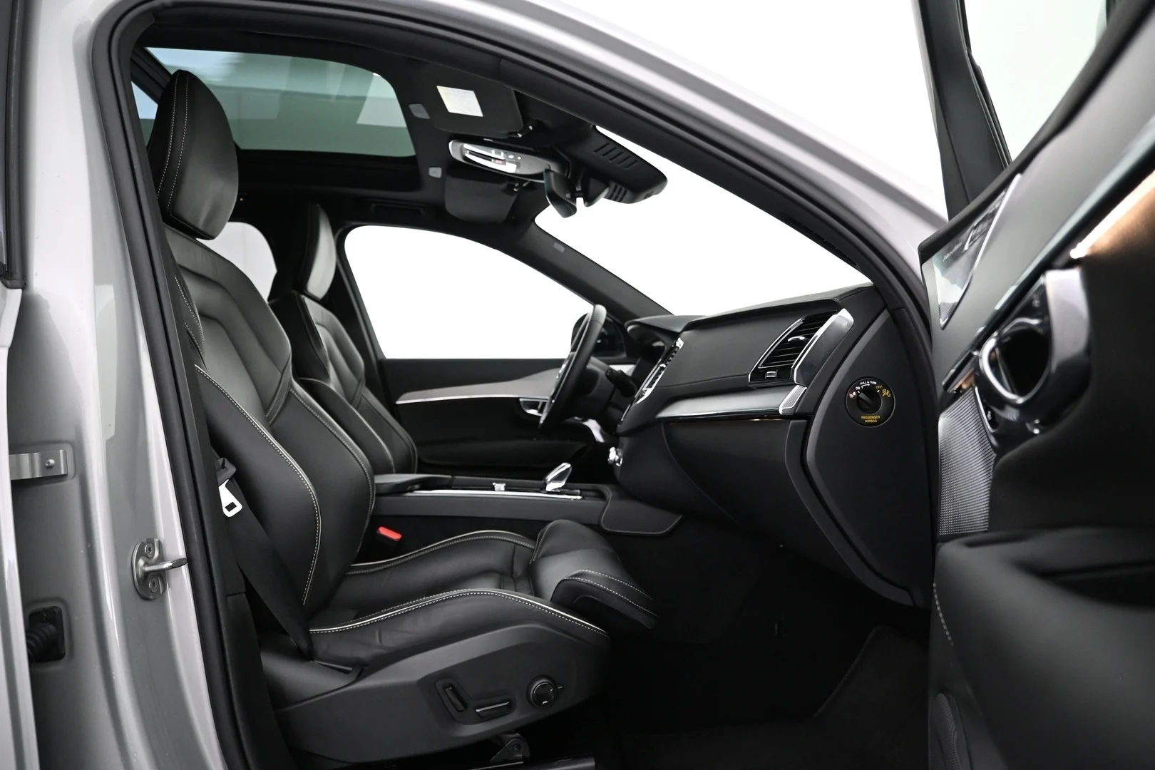 Car Image - 5MEOiK80Yao1MWfNh9WWi6