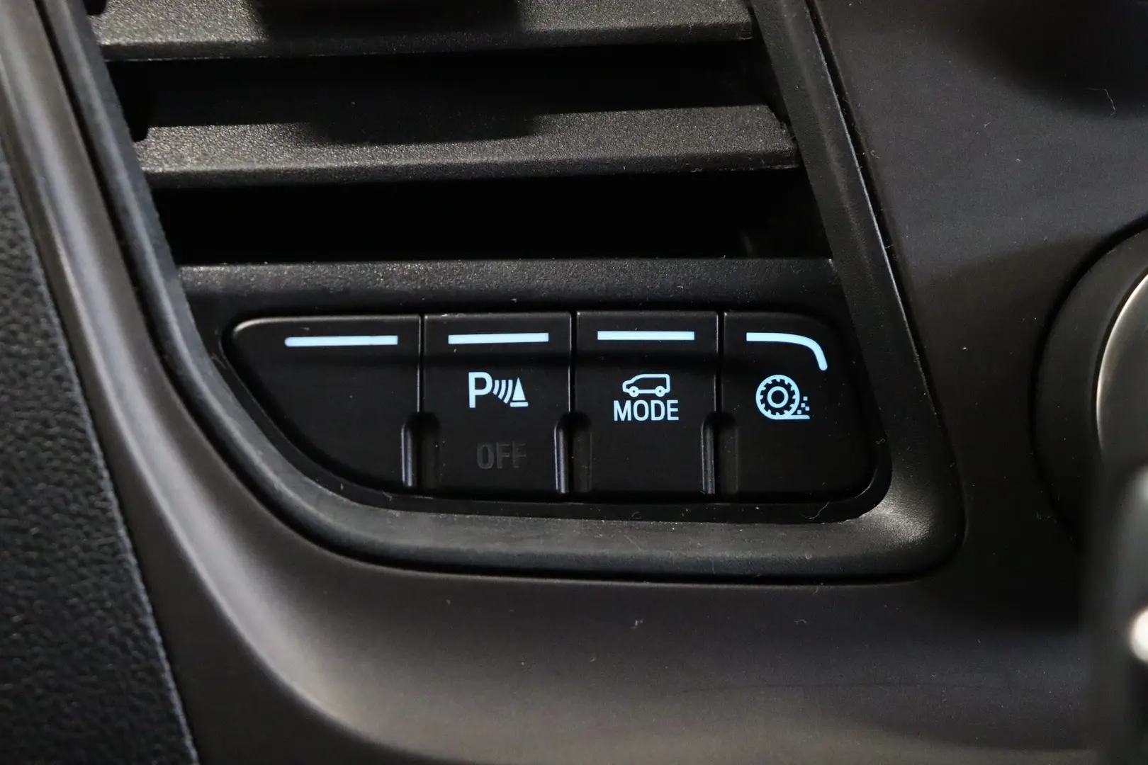 Car Image - 5P5tDsxSnjLXmmbScIv4Lg