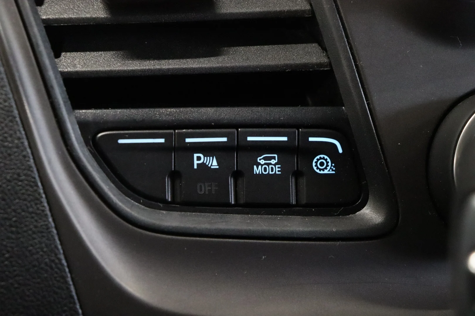 Car Image - 5P5tDsxSnjLXmmbScIv4Lg