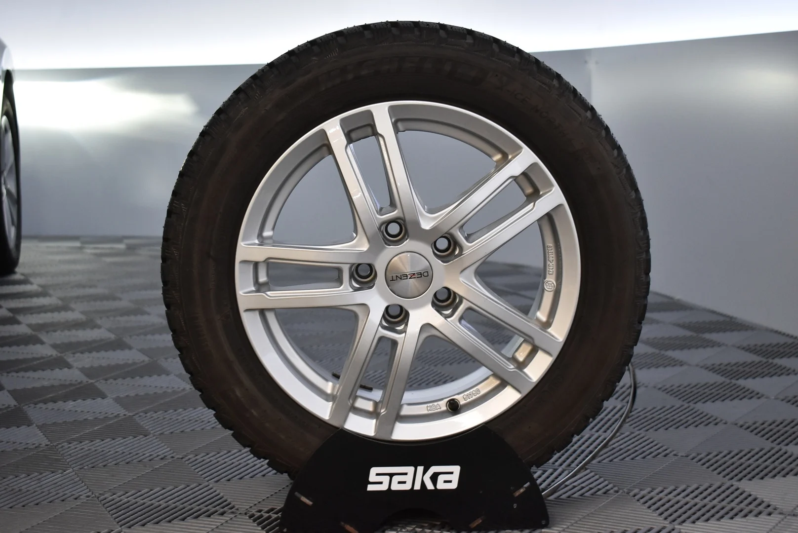 Car Image - fbnp2ioPQaIVCewCQe9zv
