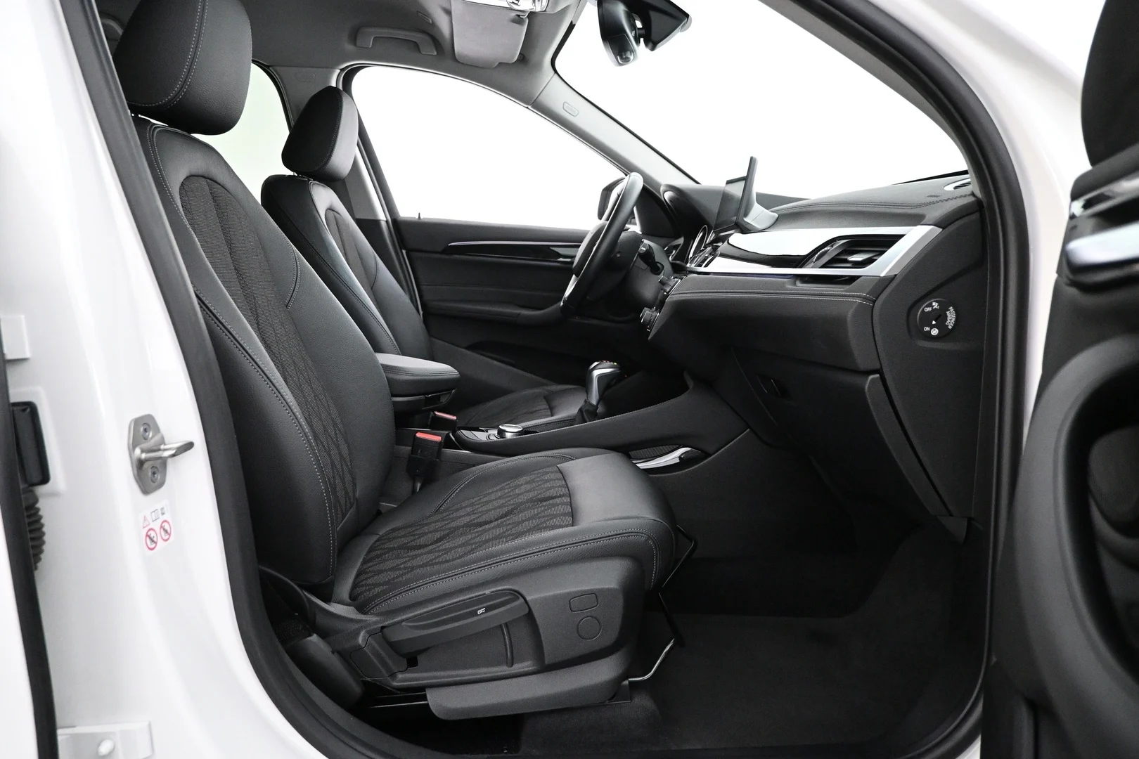 Car Image - 4PBFOBdODUbRLOysesN0Hg