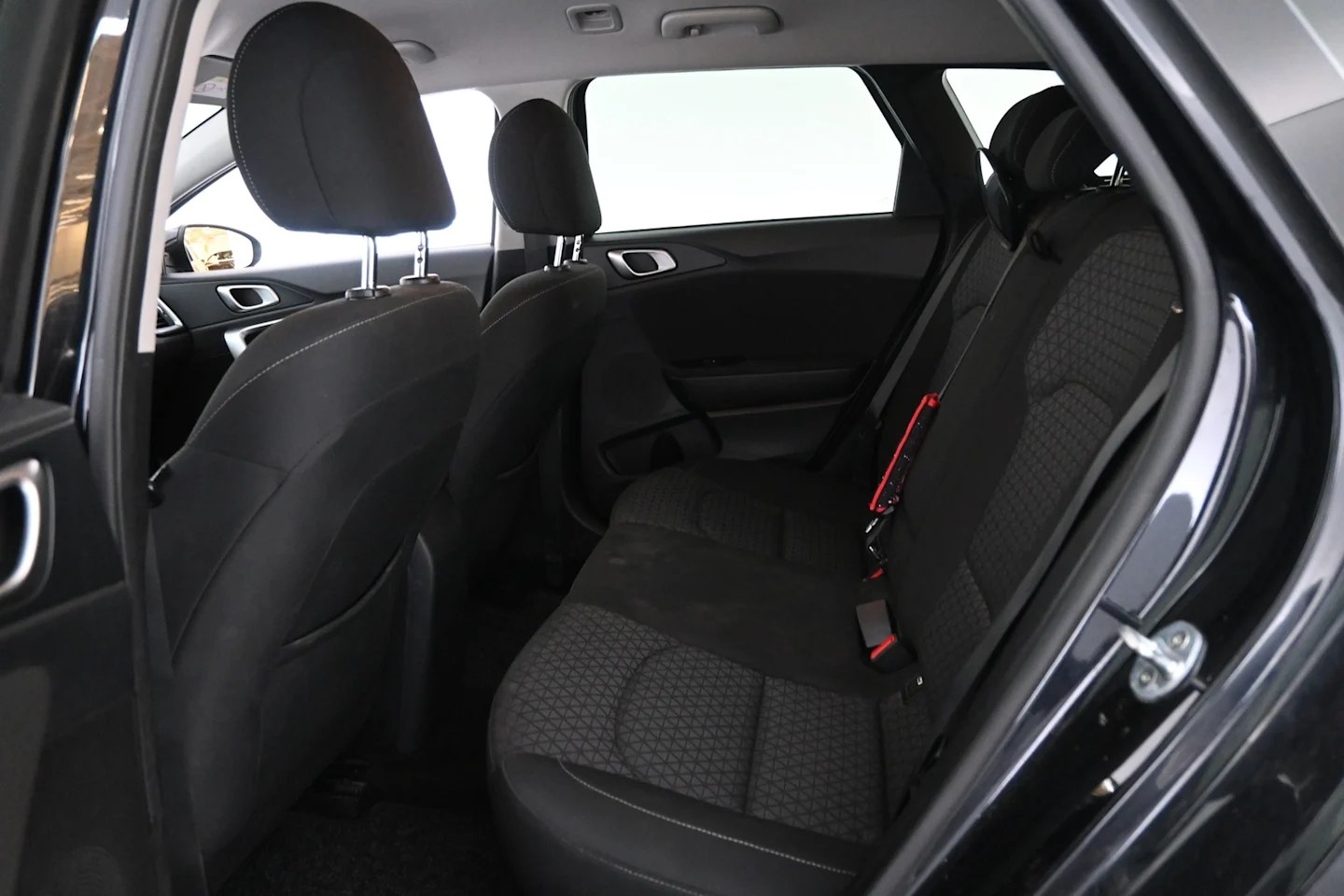 Car Image - 4dTVr2cbJpVi4IwUalf8cX