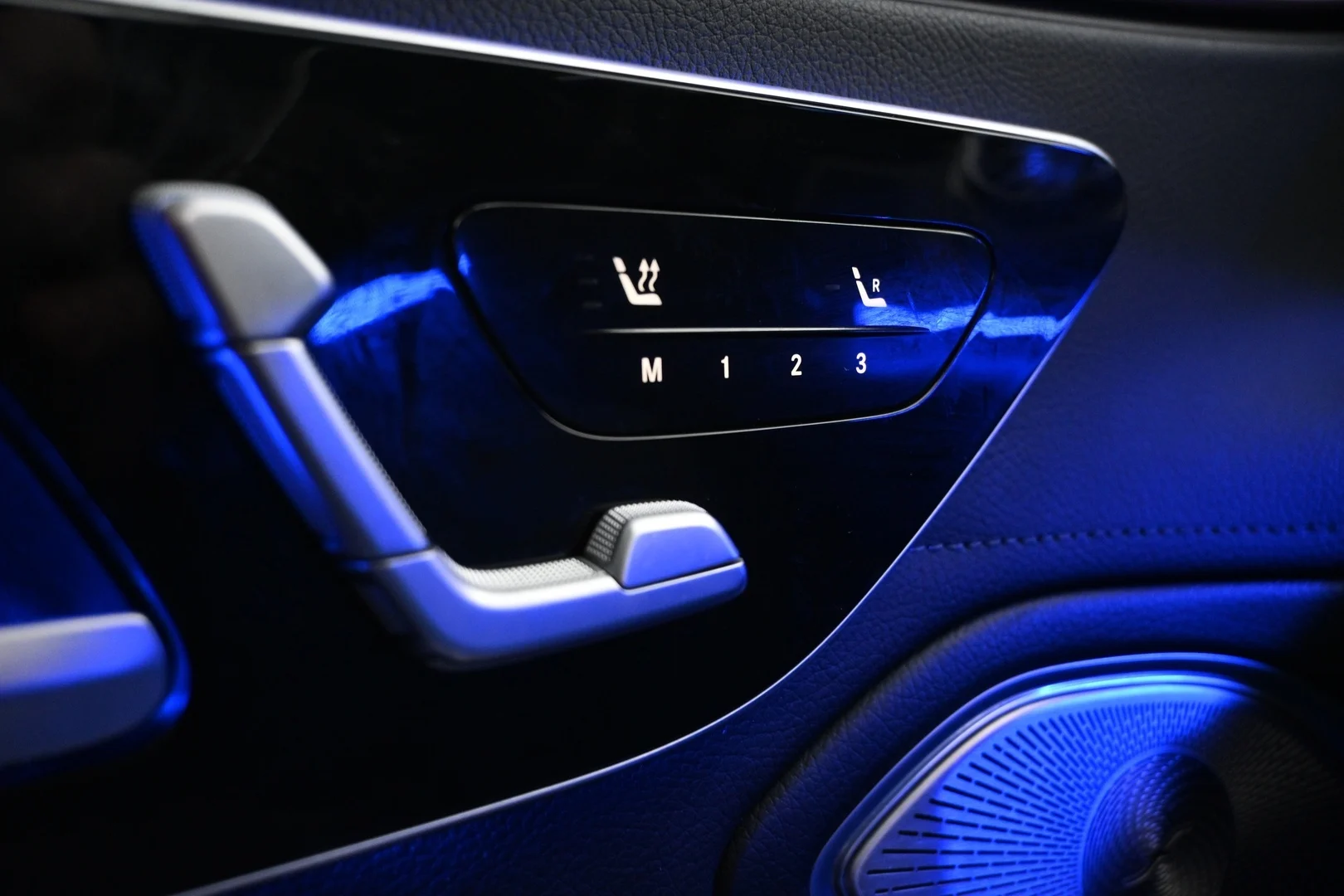 Car Image - 7tYpd7C1ig7U4bPjwKVFQy