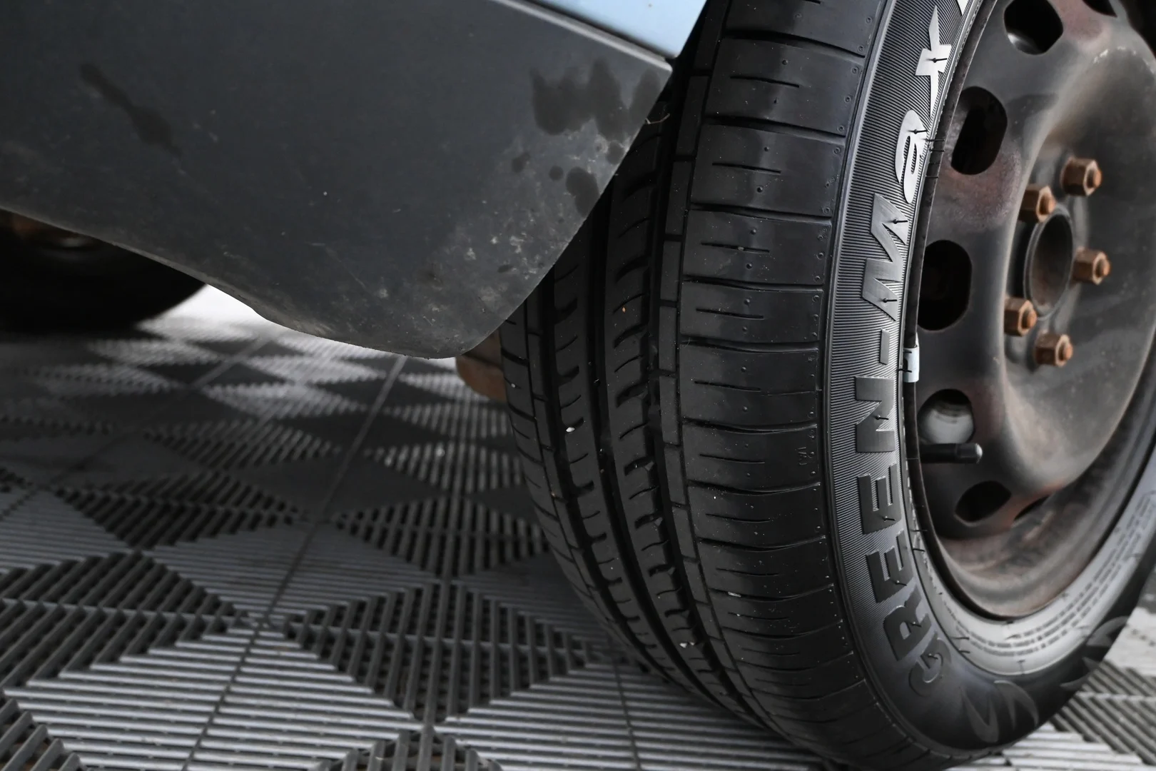 Car Image - 3ySfY5mA1imSwpWKQmD4PP