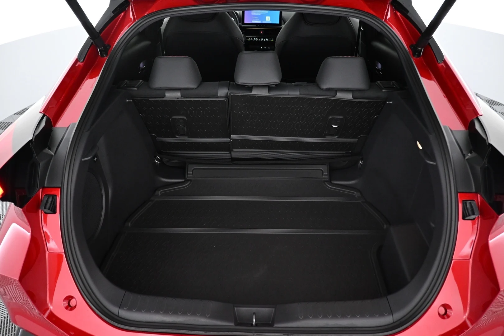 Car Image - 7j4KkDC0ygsqrfFqfqCzZd