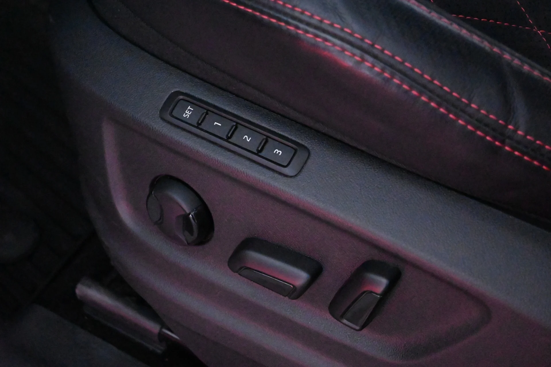 Car Image - 4kWf4DLbzT6Cdh8F7LGxhS