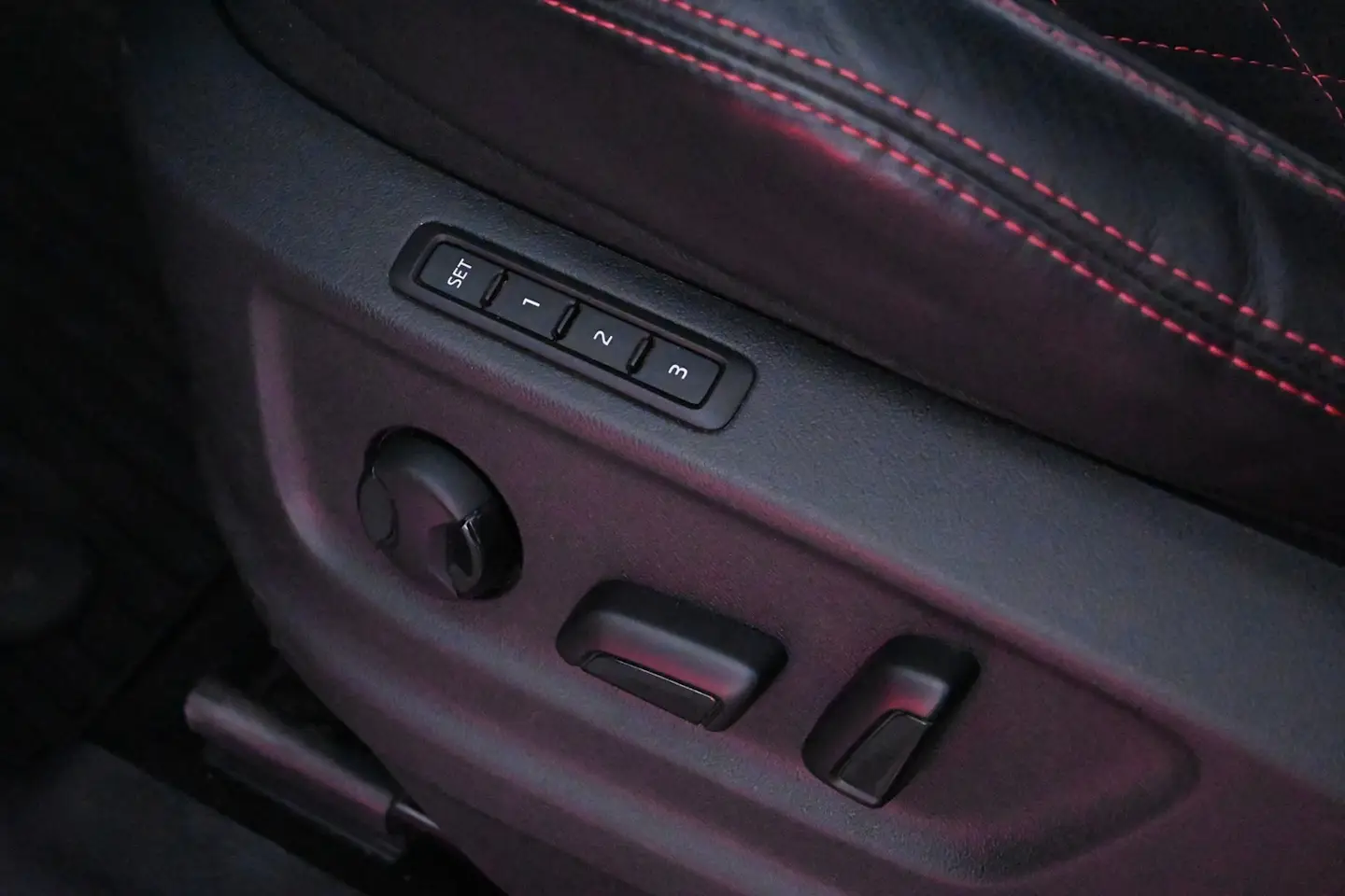Car Image - 4kWf4DLbzT6Cdh8F7LGxhS
