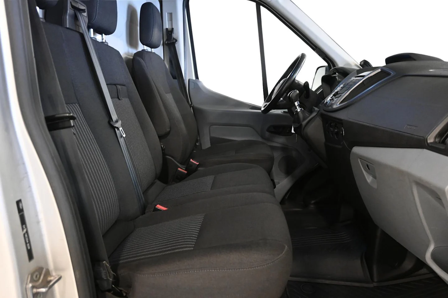Car Image - 5VvRYr90l0HgvO82zZmHra