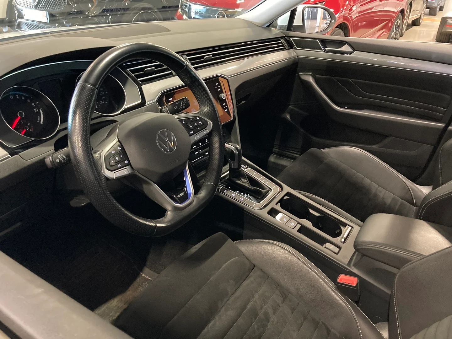 Car Image - 1LKo5l6CE8QJ1S5Ou1rI3B