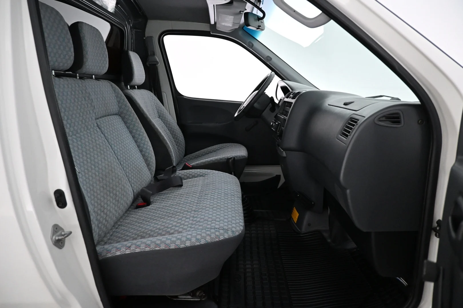 Car Image - 6OJVjCGjBGmeIBbIczKr4h