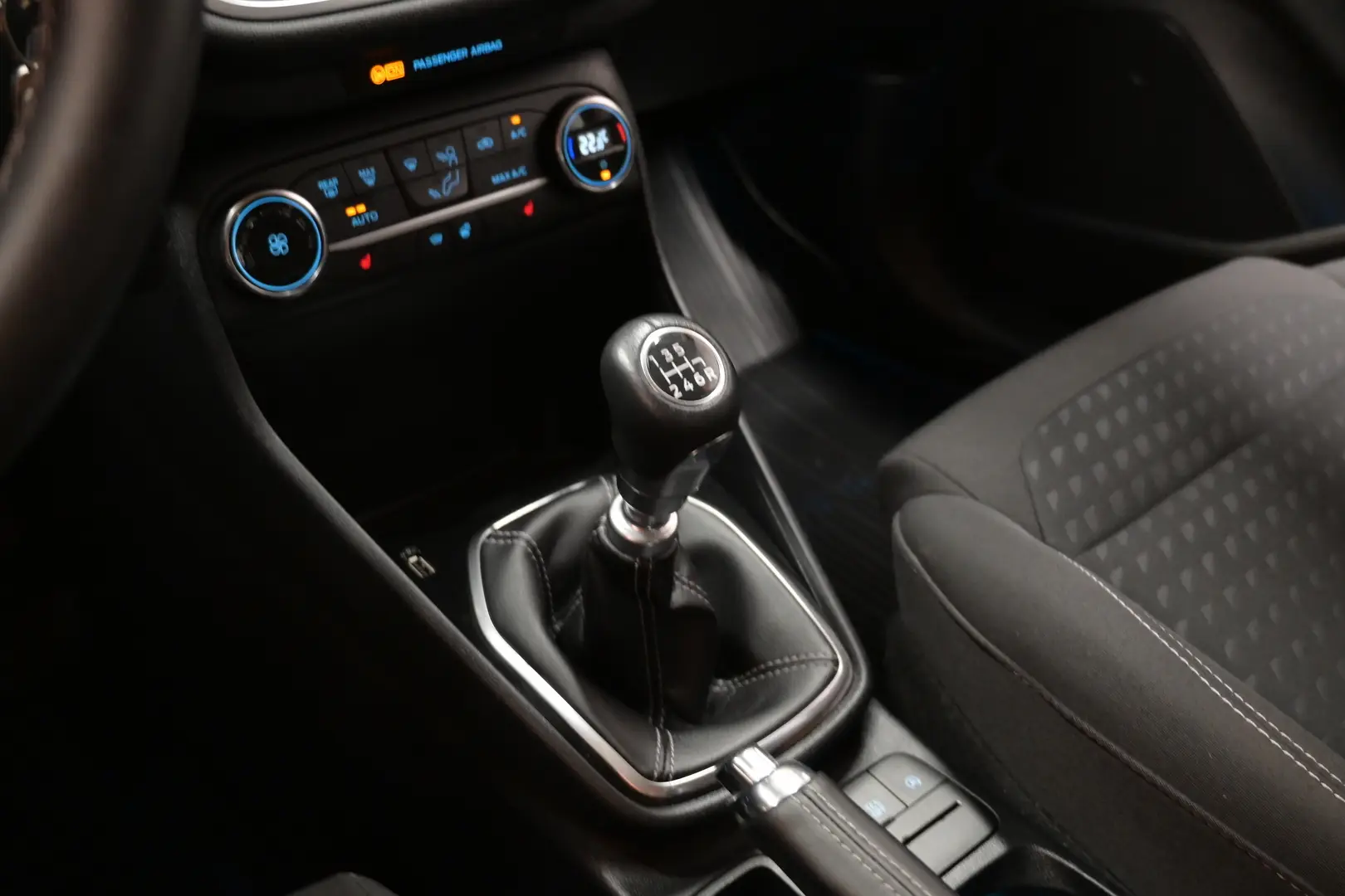 Car Image - 3kl3S4JZmgla30oH1NSD3k