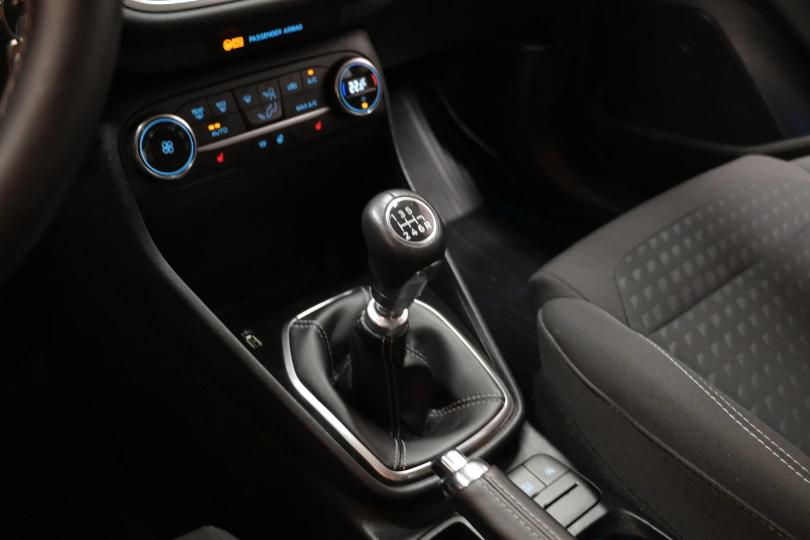 Car Image - 3kl3S4JZmgla30oH1NSD3k
