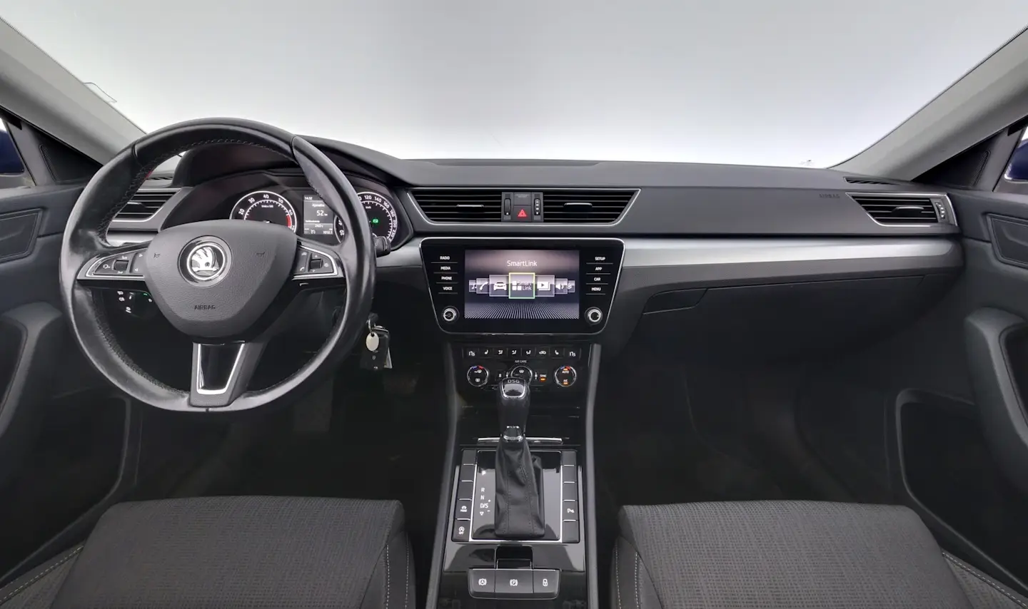 Car Image - 3pMDtqbL1vTjAJqYE414xb
