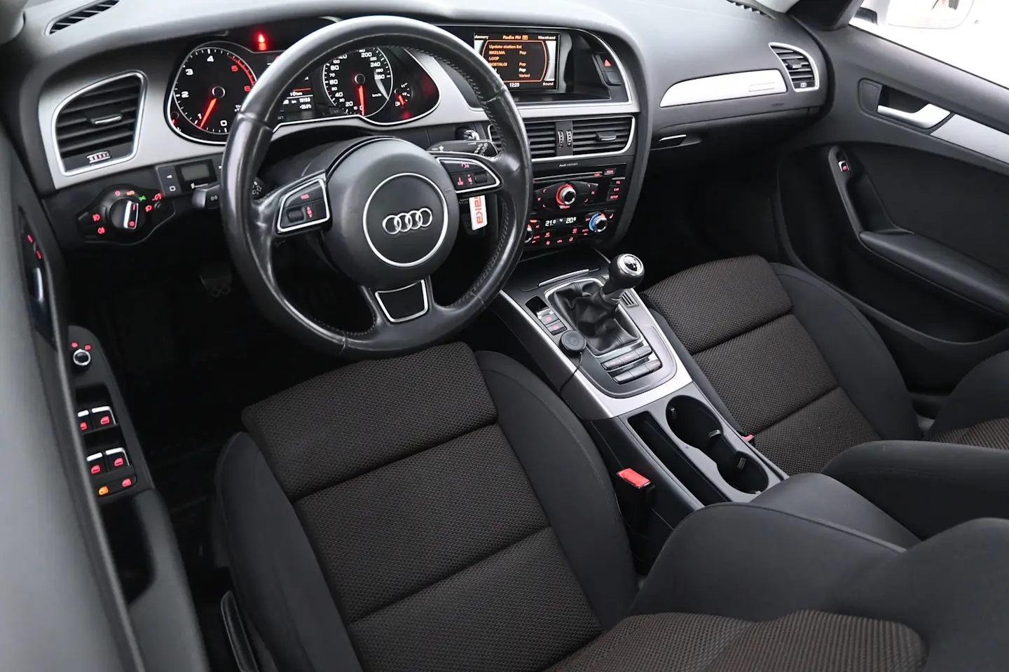 Car Image - 3d0oPXRVwC9kZD5oR6Y4dM