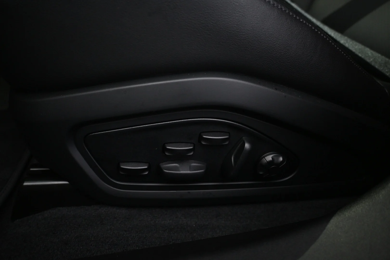 Car Image - 45LeUUAbFdHPSrQLjgxDwj