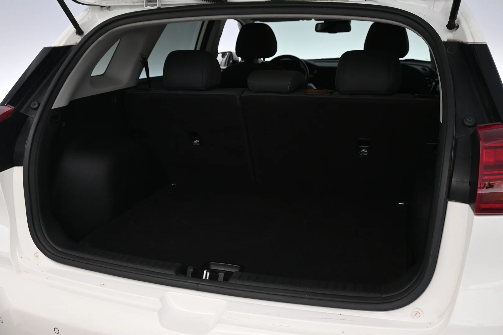 Car Image - 5xeFWdtnHfQORkzKcHkI1K