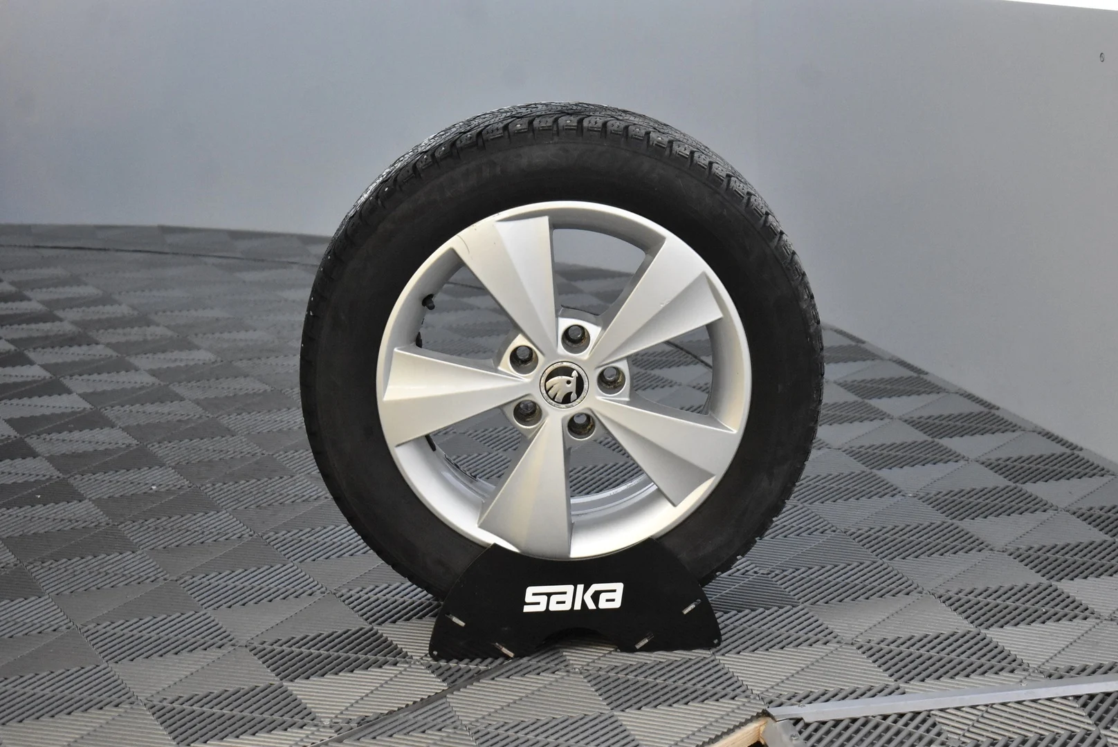 Car Image - 2ev18Zb02CMD920PFdtHk8