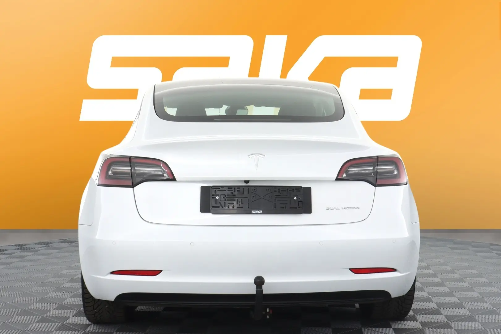 Car Image - WzarpjFbqcBcCyHSoxr1G