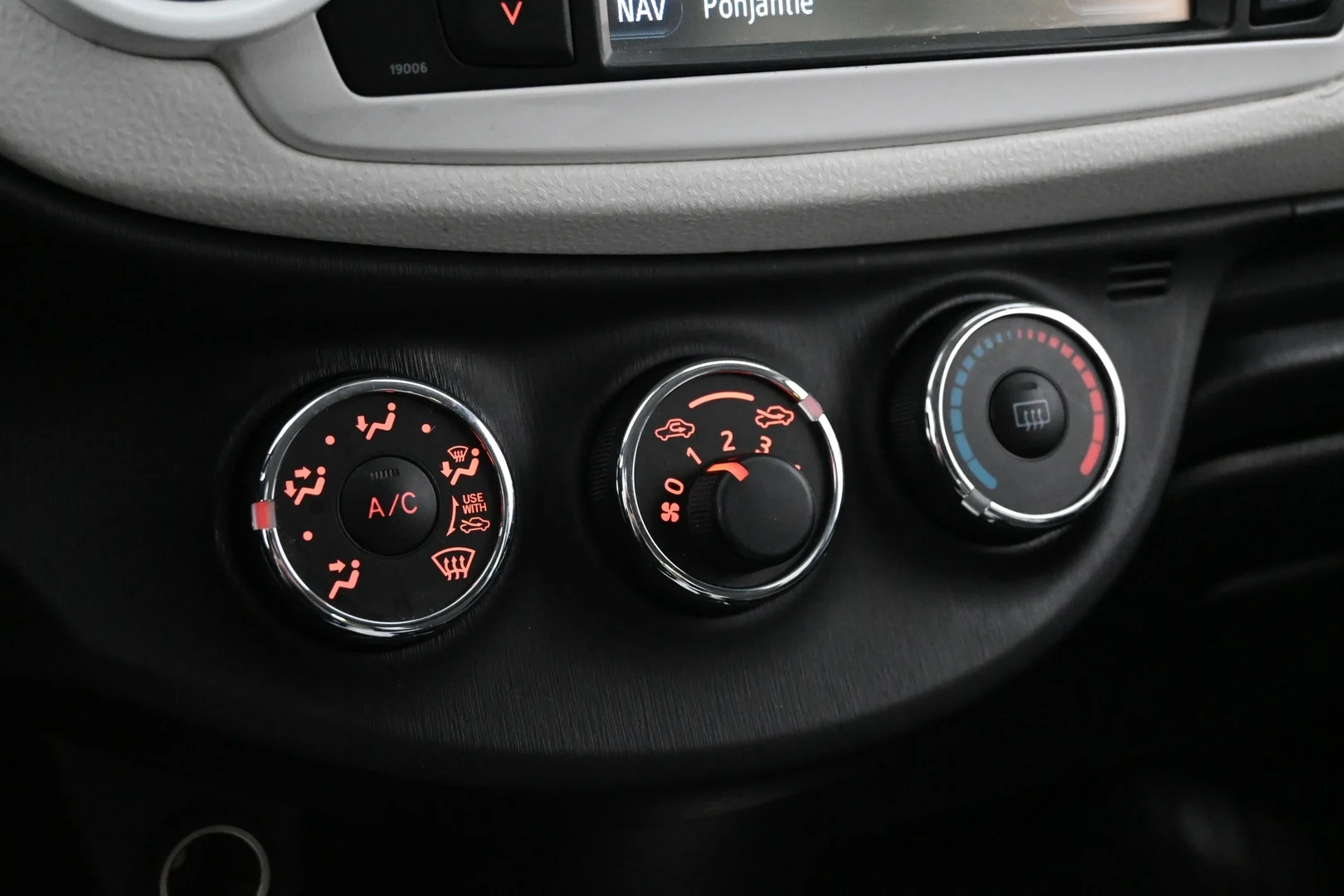 Car Image - 73x0fcfKm9sH7D4s3JQX7m