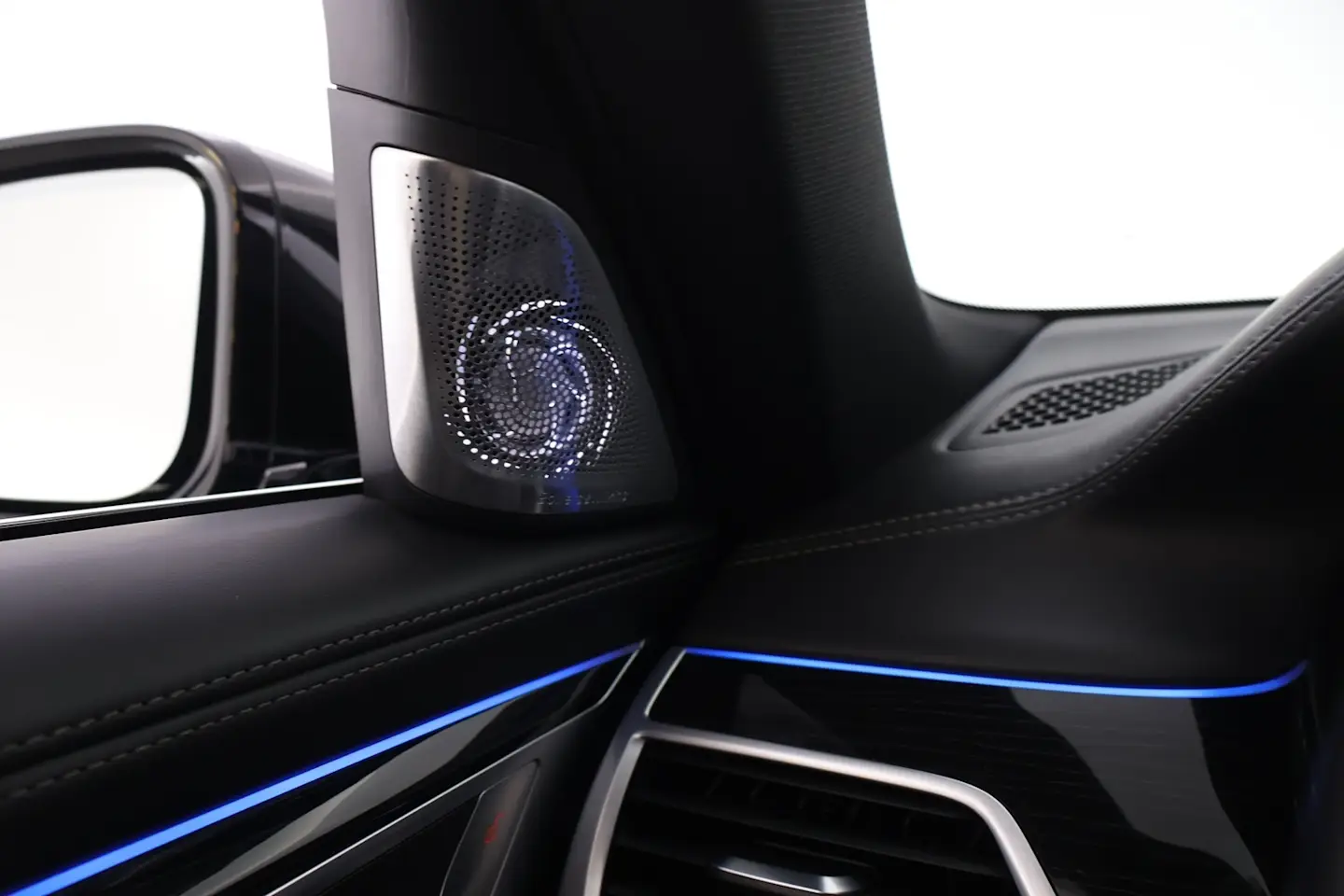 Car Image - 5uvNpdPGJk4B92owCagHs5