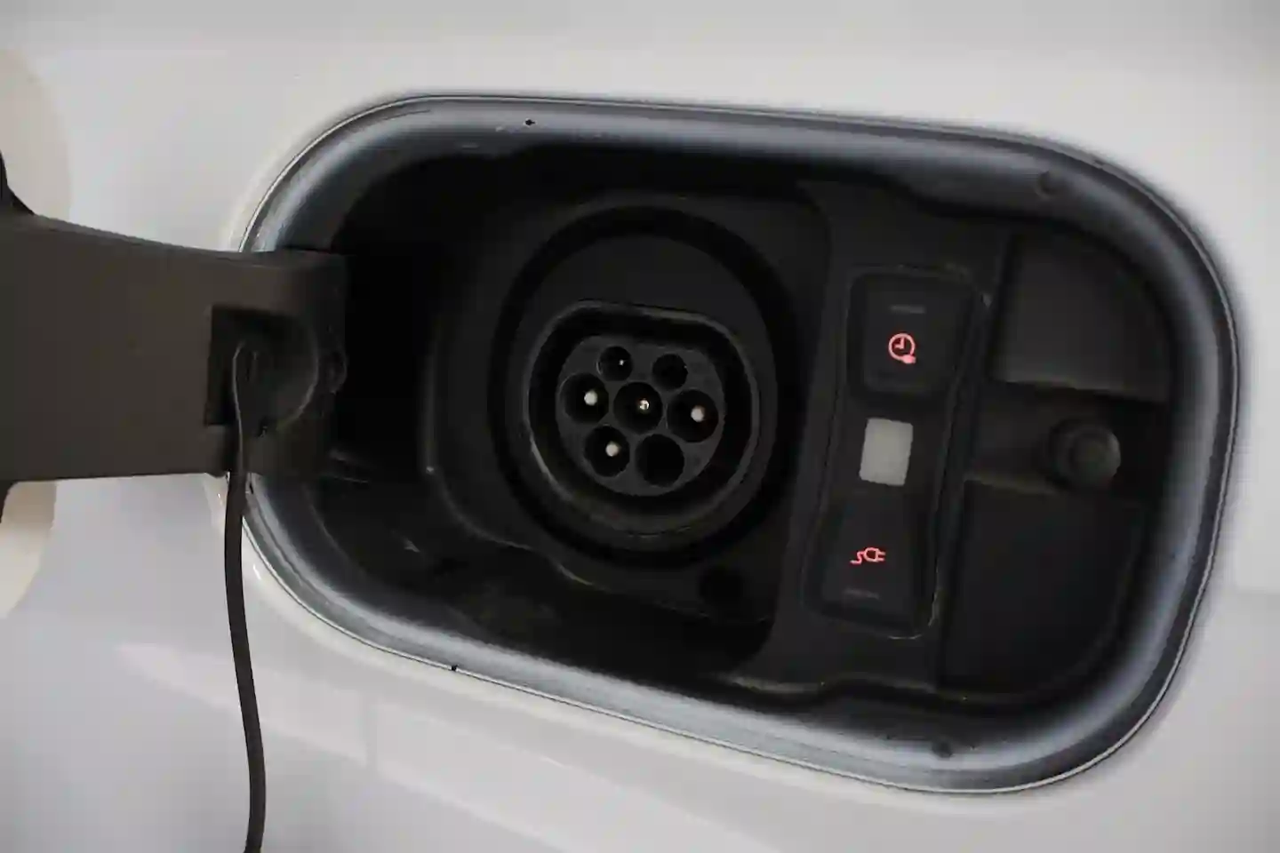 Car Image - 3zCw0Sth6BKwiQeEWDL33D