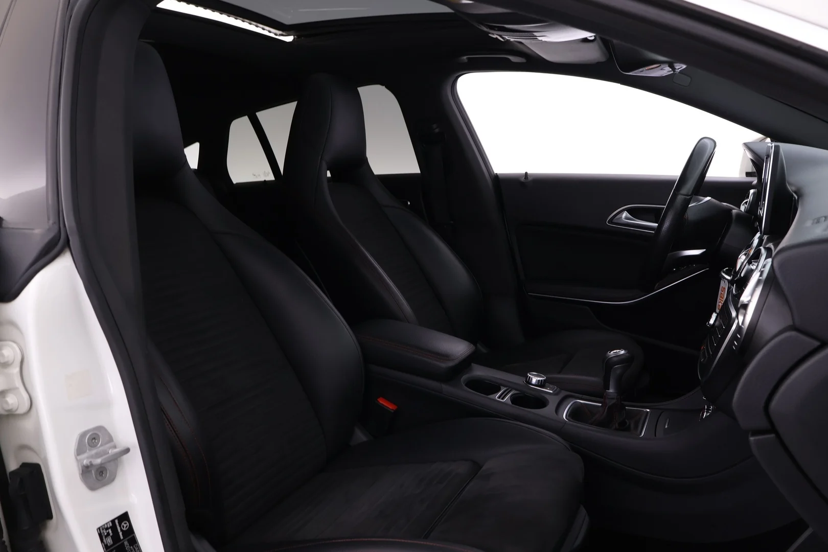 Car Image - oPgjudDCEegPQ4NLec4bf