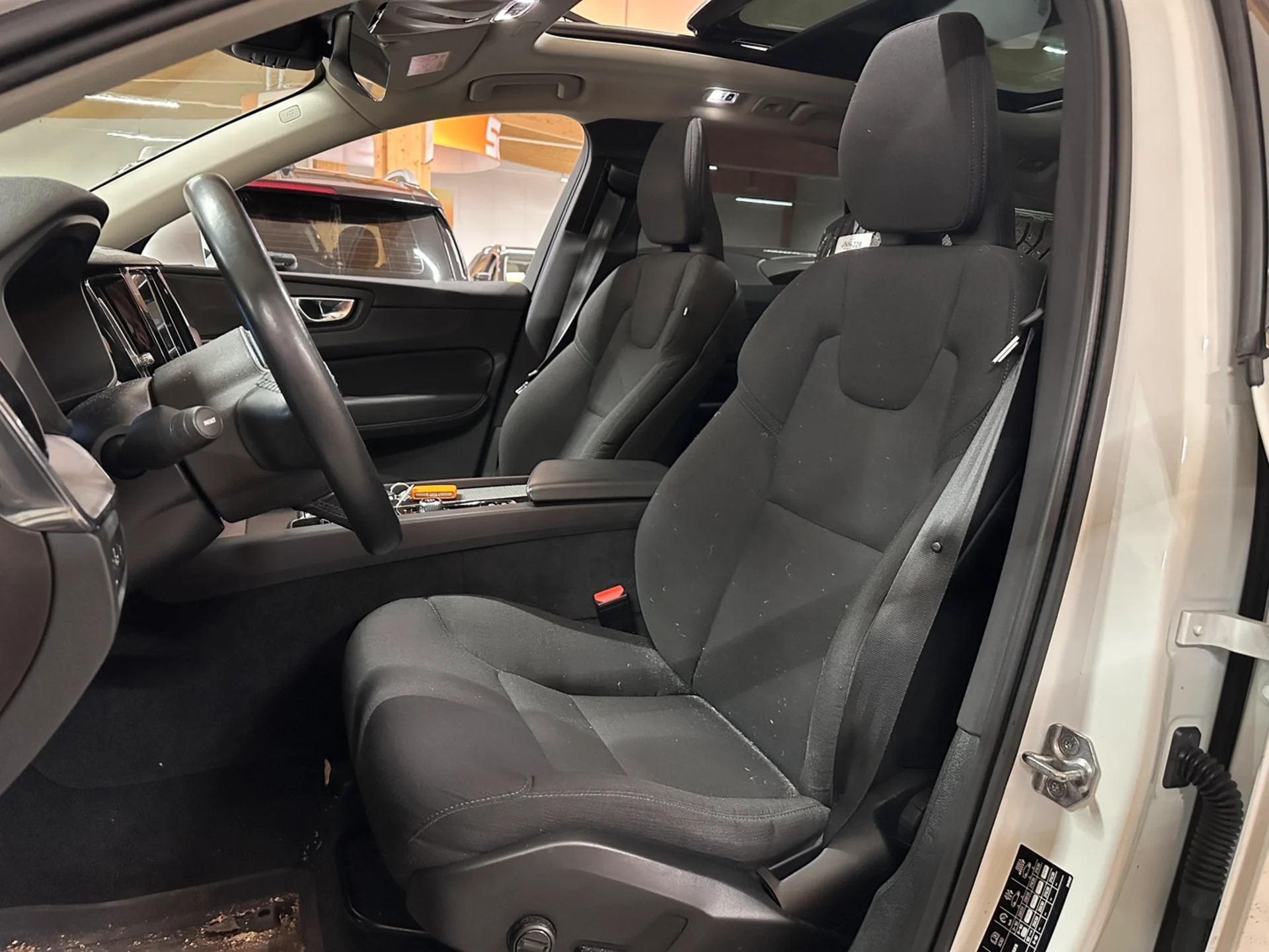 Car Image - 7f7fG36XBUVB0c2nIvSx0F