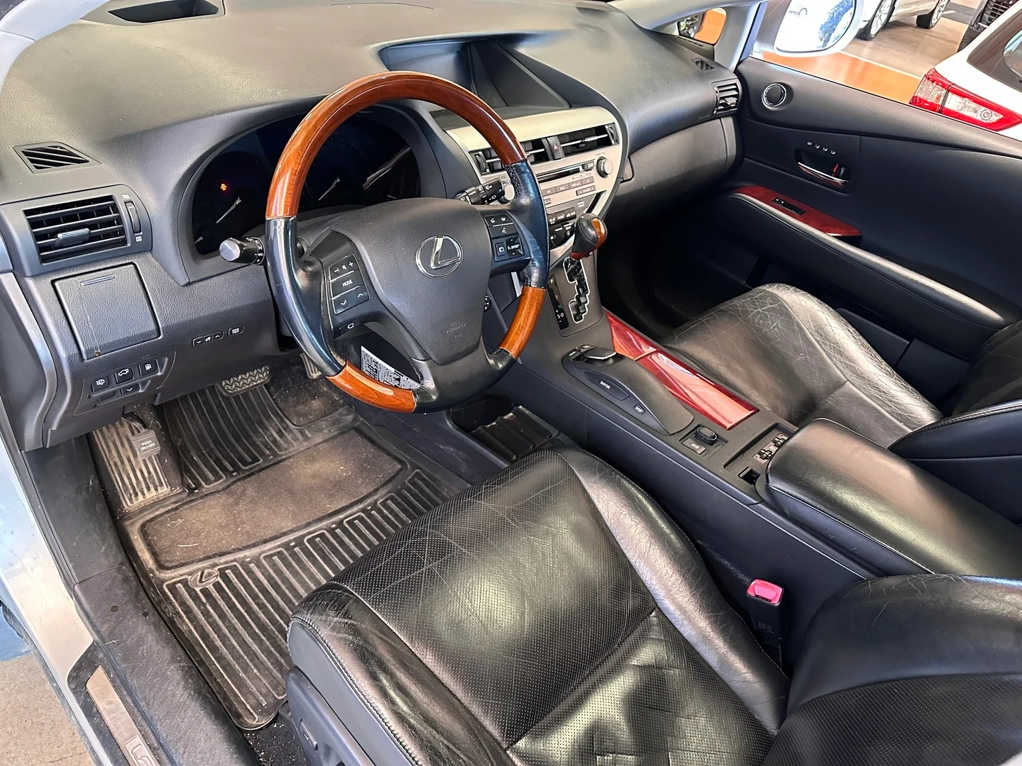 Car Image - lChekYDcMjas1dcq2Hio2