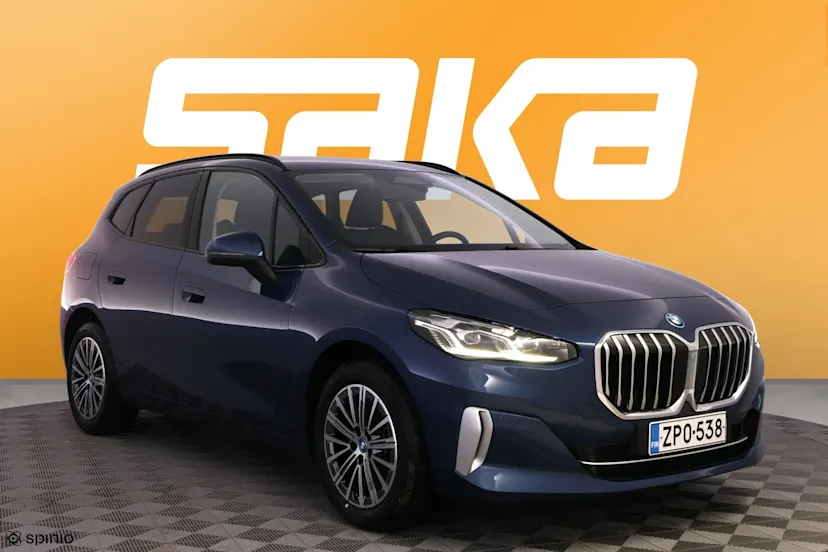BMW 225
