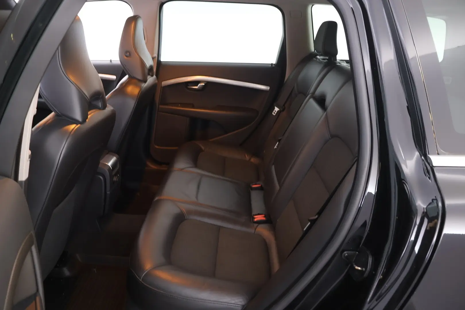 Car Image - 6YEQorhE1l8NCX0pQjqpqm