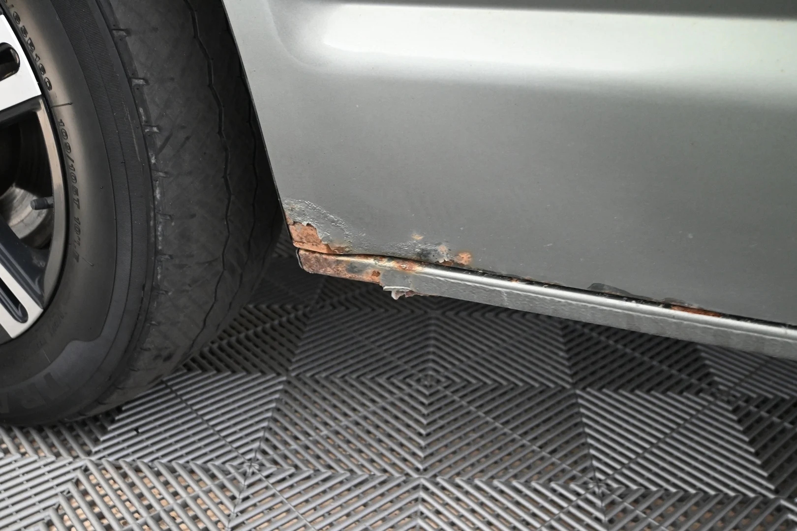 Car Image - 6P2ORH58YCqqdUK6oet6mA