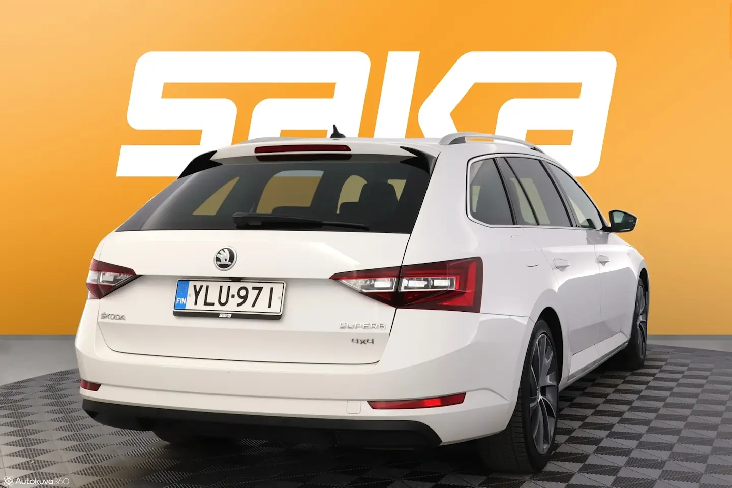 Car Image - 3t1loH9DVwnJhiaGlrKO5c