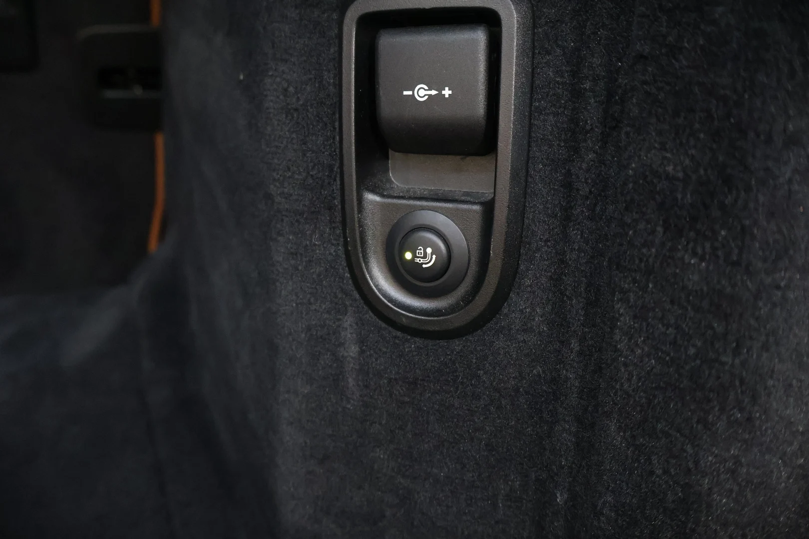 Car Image - 6mK56dqvEKurmXEXZNGg92