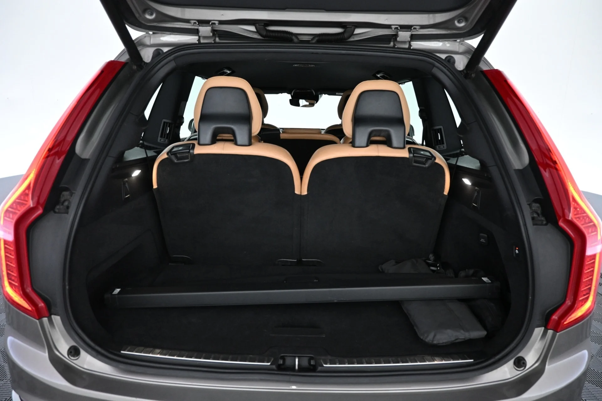 Car Image - MrbybAYN1C3dNCPtg45Rp